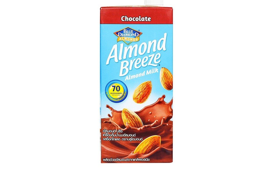 Blue Diamond Almond Breeze Chocolate Almond Milk   Tetra Pack  946 millilitre